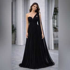 NWT Marciano Black One Shoulder Pleated Gown – Formal Evening Dress Size S